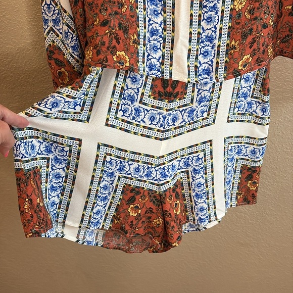 Revolve Line and Dot Women's Floral Split Back Tasha Kimono Romper/Size Small - Picture 4 of 13